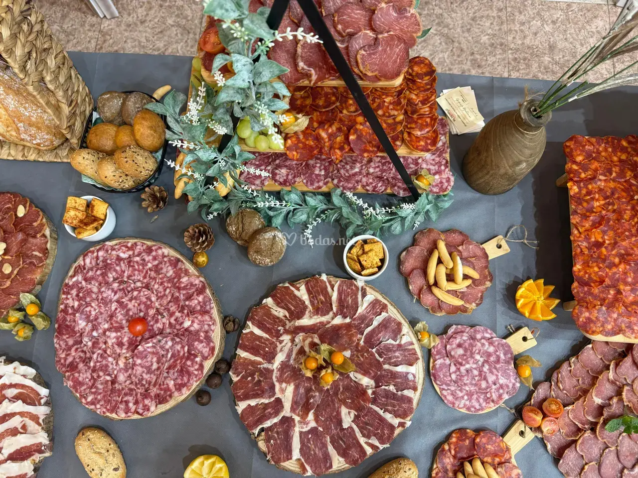Mesa de embutidos