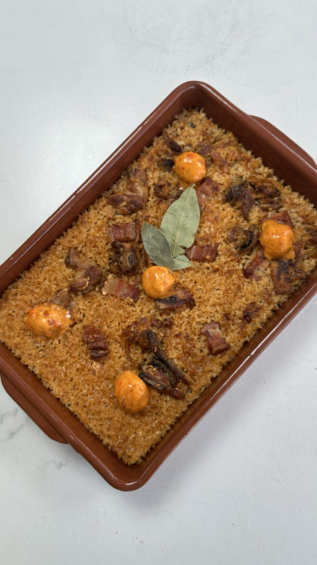 Arroz Seco con Pollo, Patatera y Torreznos