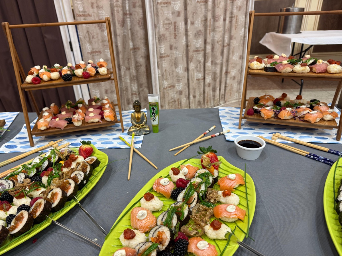Mesa de Sushi - El Templo